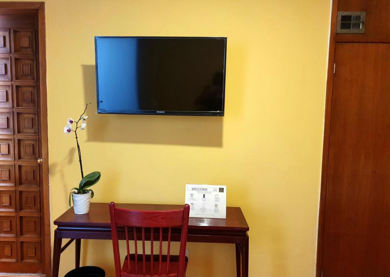 Lindas Suites Eugenio Sue Мексико Сити Екстериор снимка