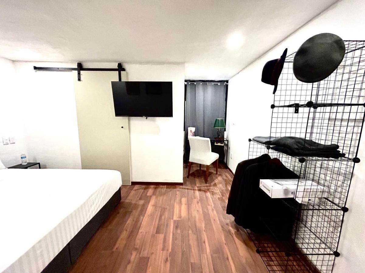 Lindas Suites Eugenio Sue Мексико Сити Екстериор снимка