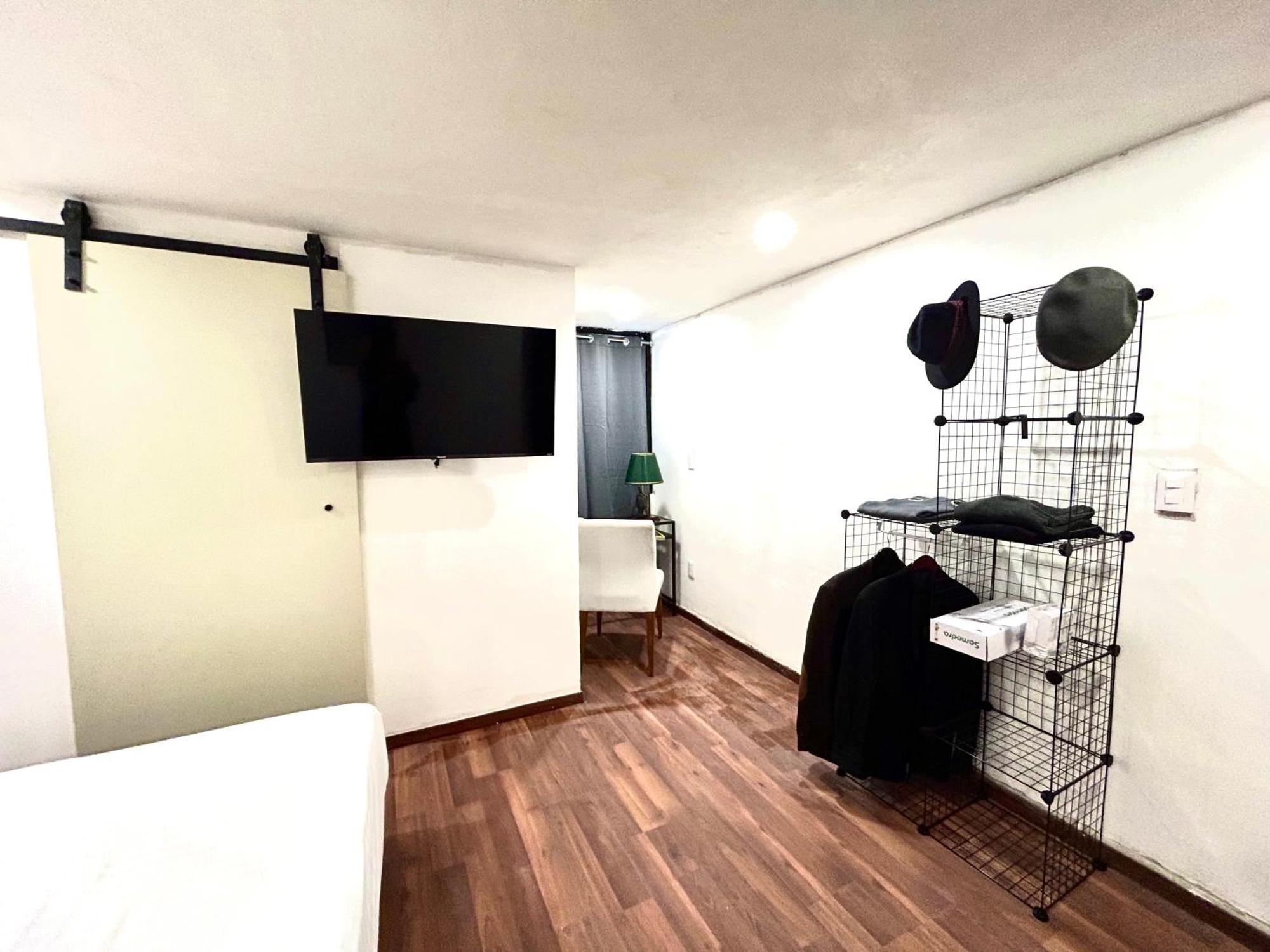 Lindas Suites Eugenio Sue Мексико Сити Екстериор снимка