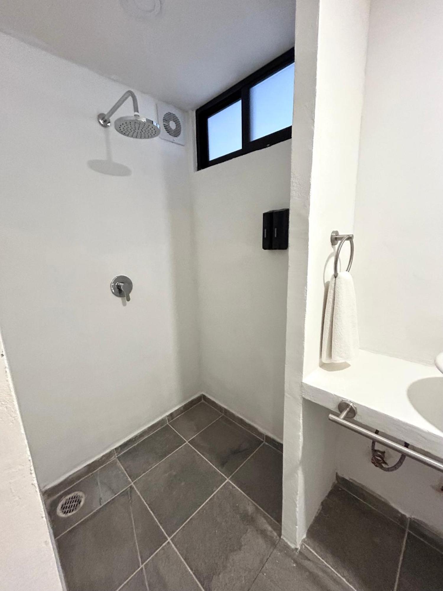 Lindas Suites Eugenio Sue Мексико Сити Екстериор снимка
