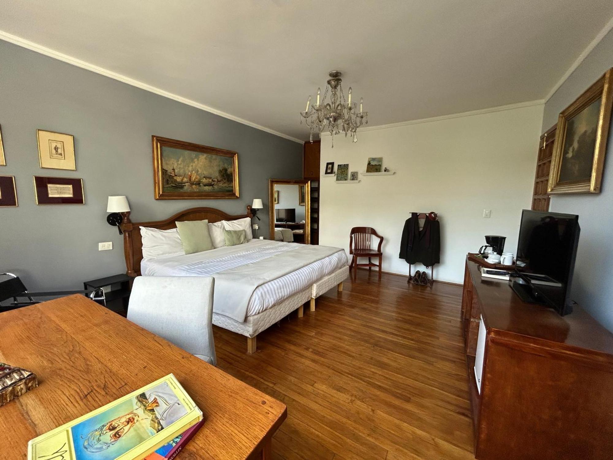 Lindas Suites Eugenio Sue Мексико Сити Екстериор снимка